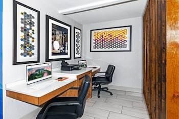 holiday inn express hotel and suites lafayette south by ihg