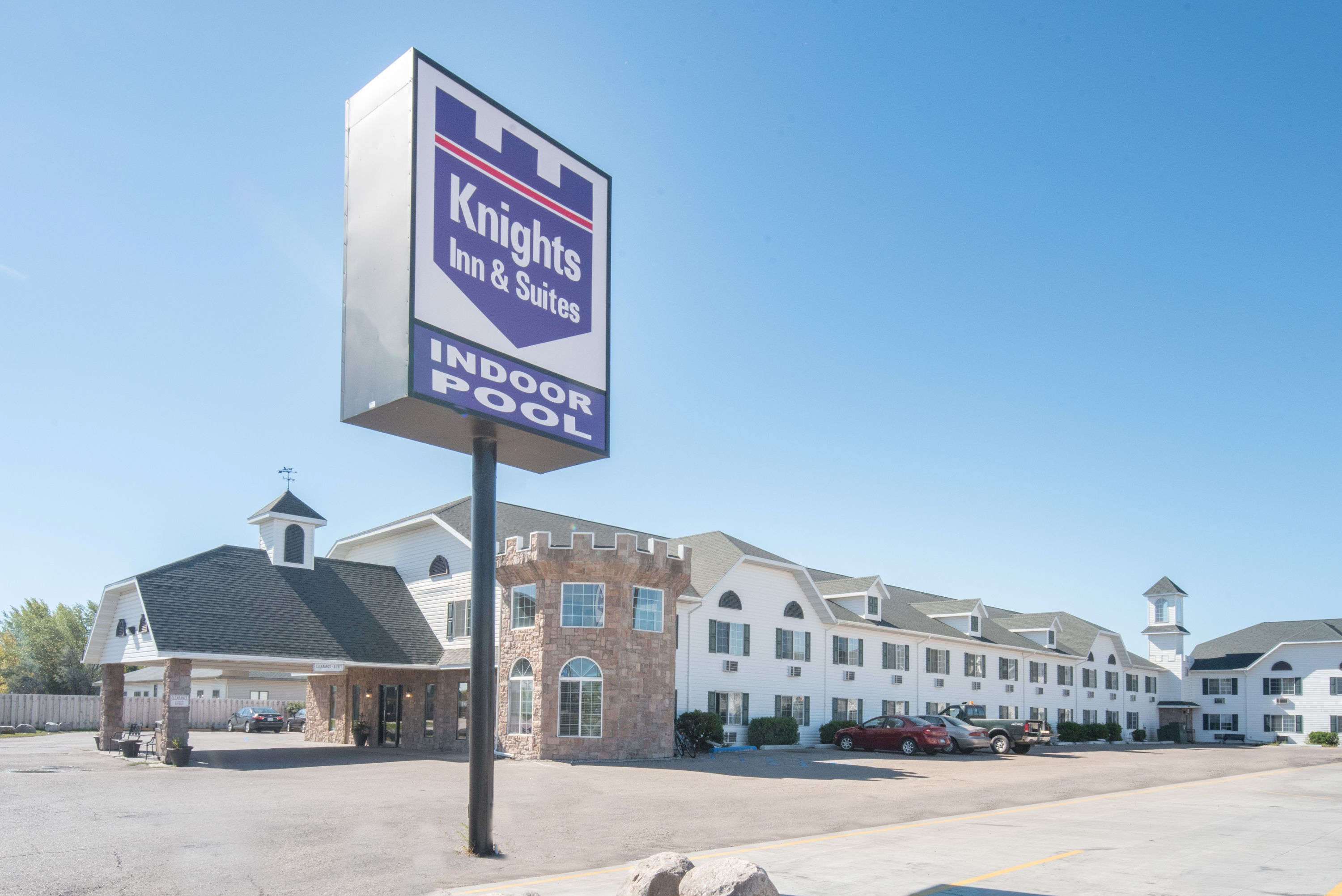 knights inn grand forks