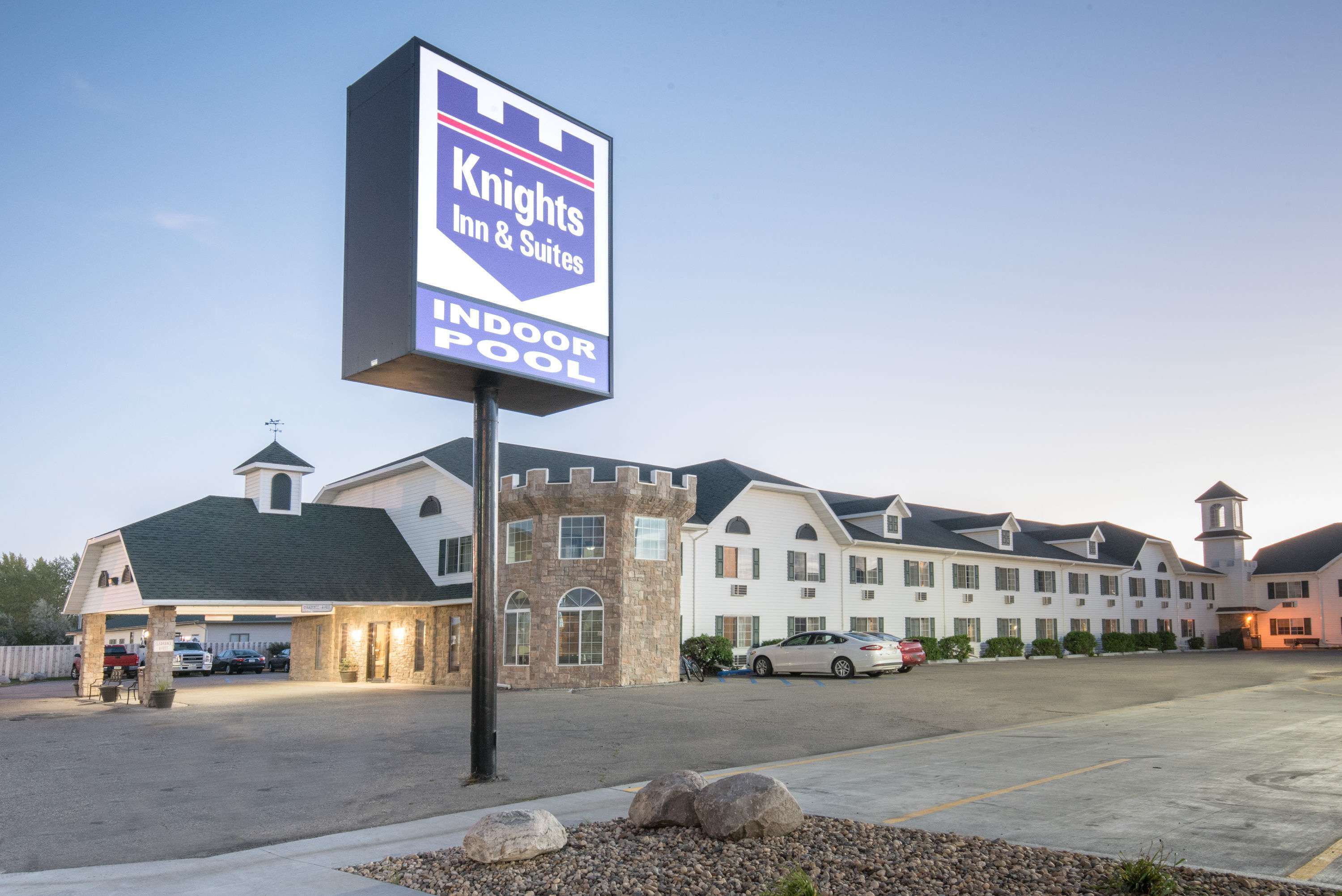 knights inn grand forks