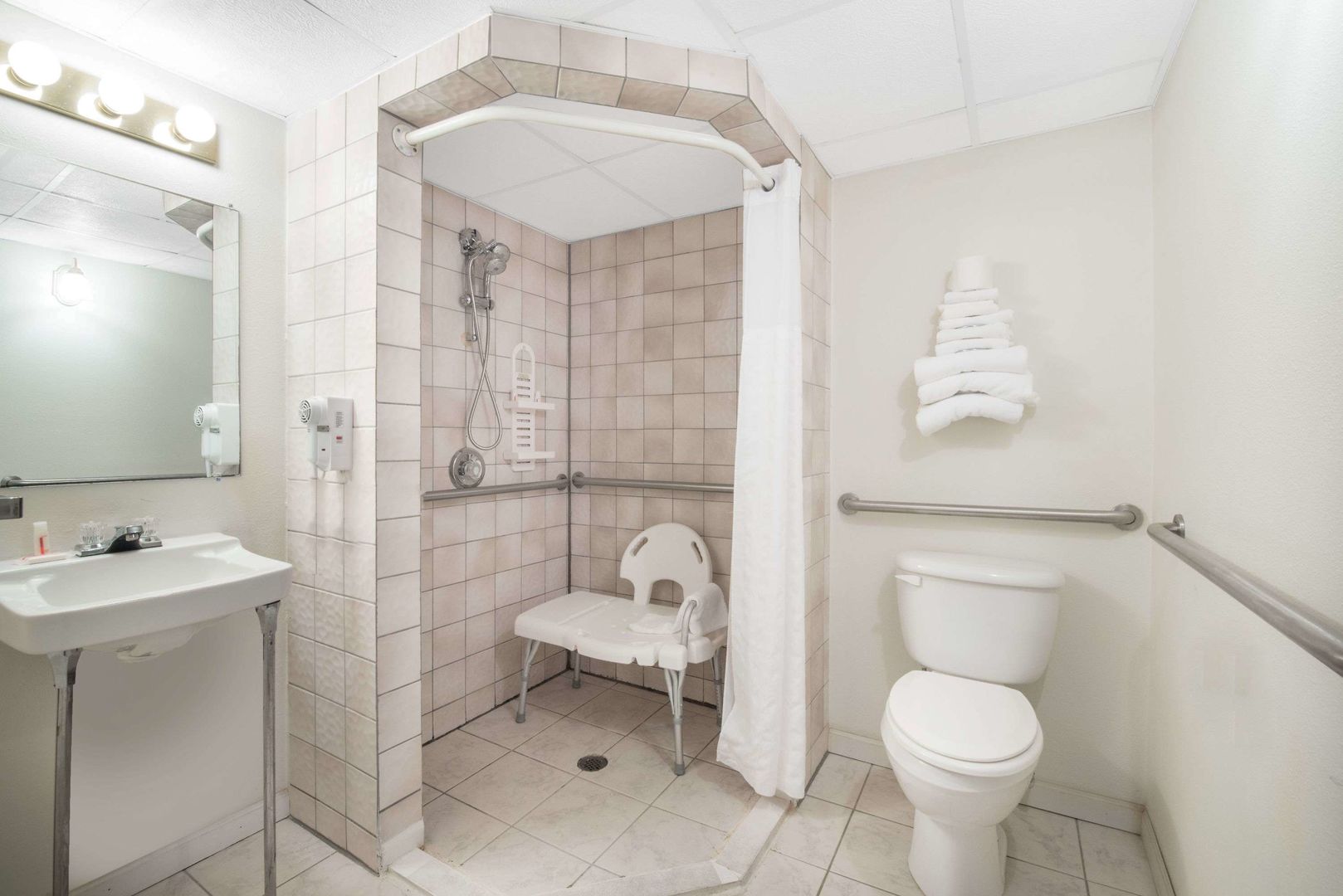 knights inn grand forks