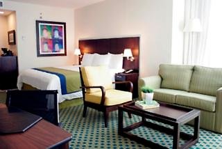 Courtyard By Marriott Guayaquil,Kennedy>>Guayaquil,4 star