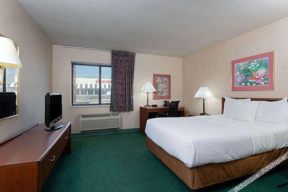 norwood inn and suites indianapolis