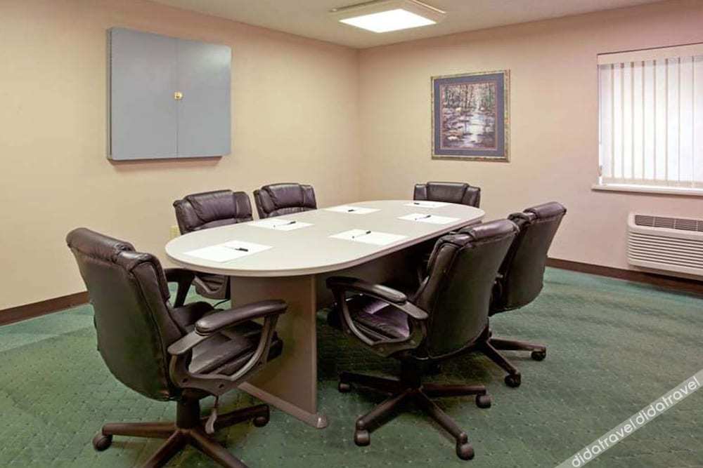 norwood inn and suites indianapolis