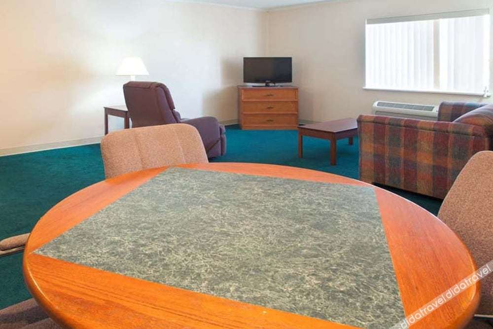 norwood inn and suites indianapolis