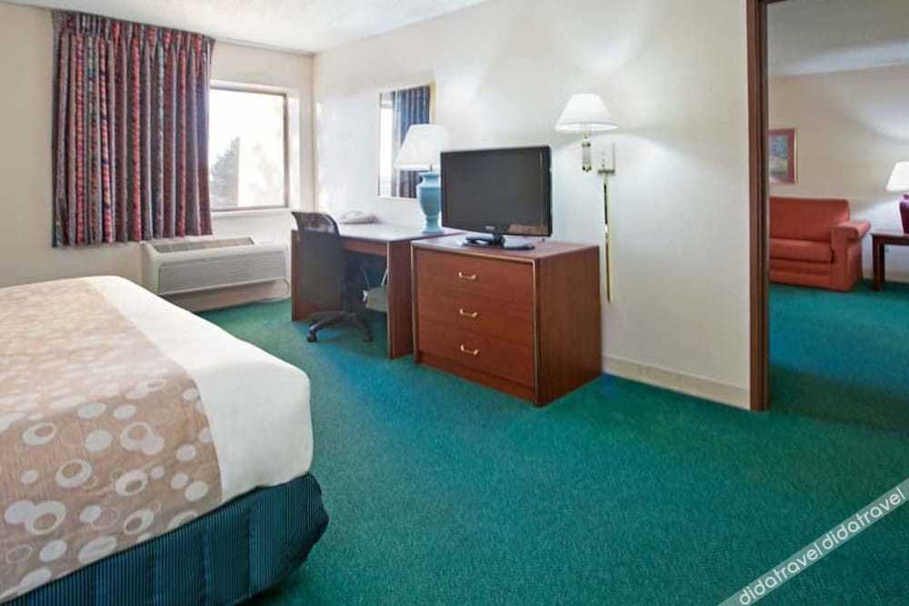 norwood inn and suites indianapolis