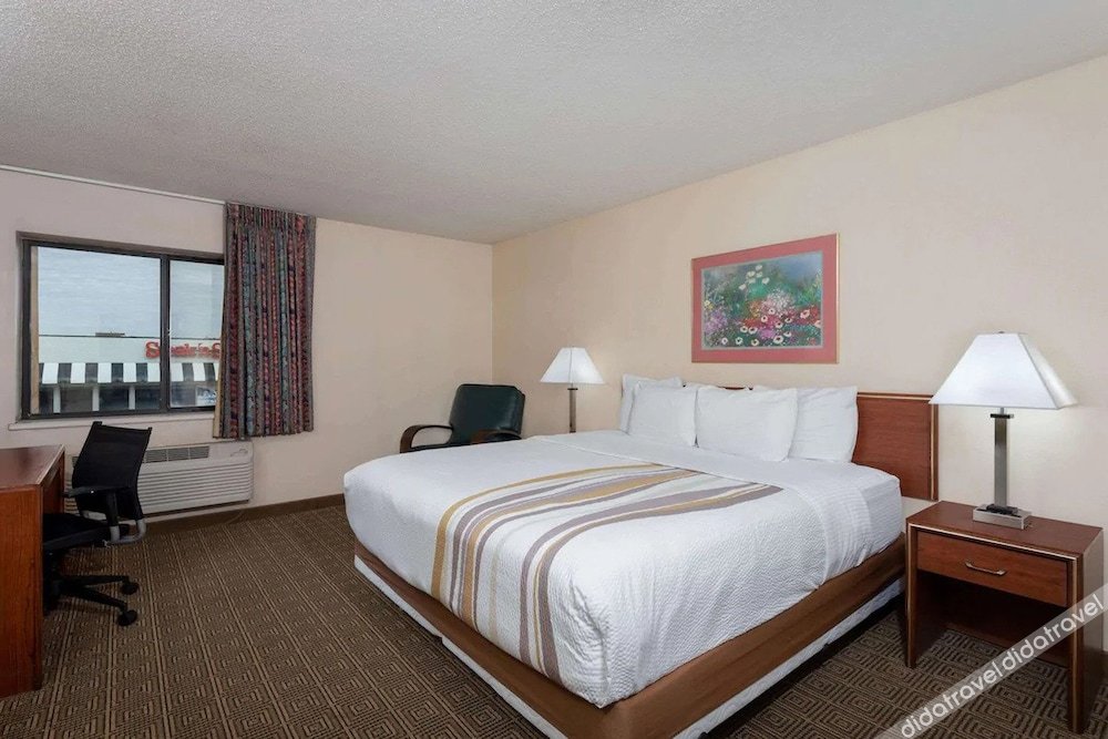 norwood inn and suites indianapolis