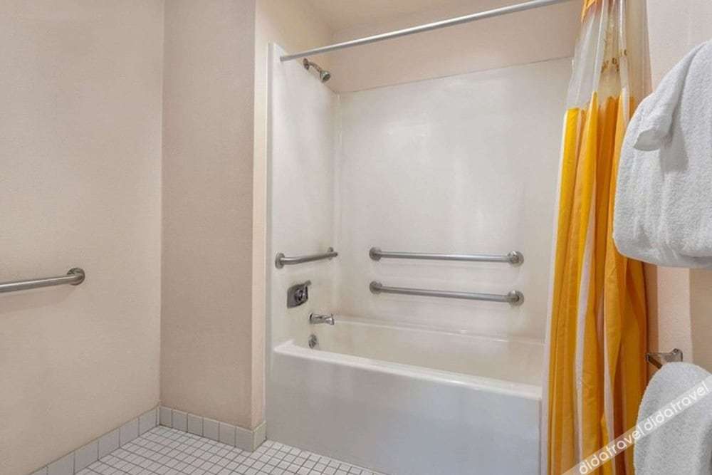 norwood inn and suites indianapolis