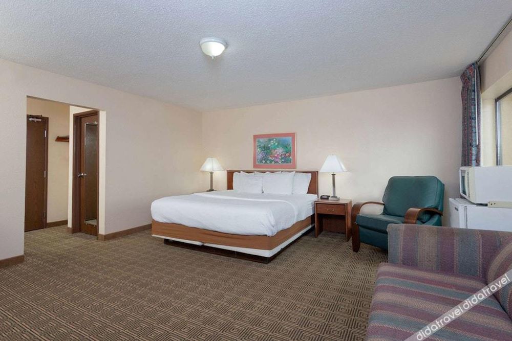 norwood inn and suites indianapolis