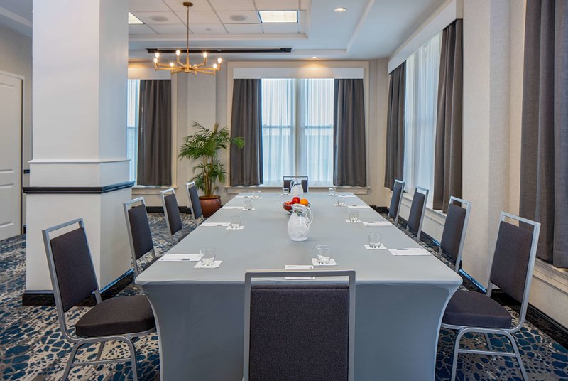 hilton garden inn jackson downtown