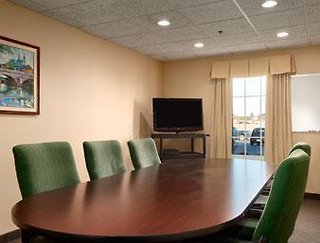 Howard Johnson By Wyndham Jackson,Madison>>Jackson,2.5 star