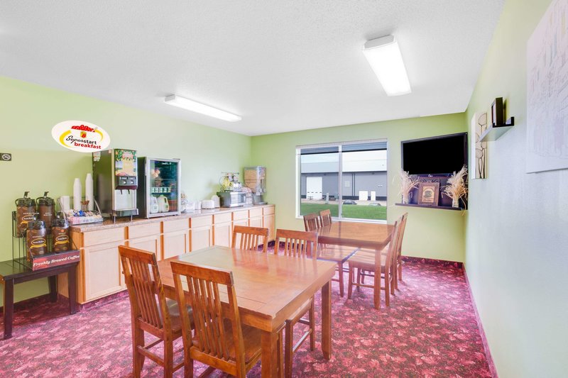 super 8 by wyndham jackson mn