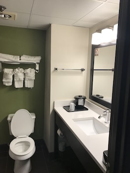 sleep inn and suites near sports world blvd