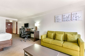 sleep inn and suites near sports world blvd