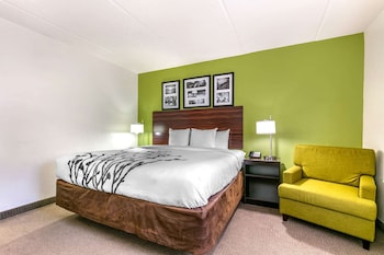 sleep inn and suites near sports world blvd