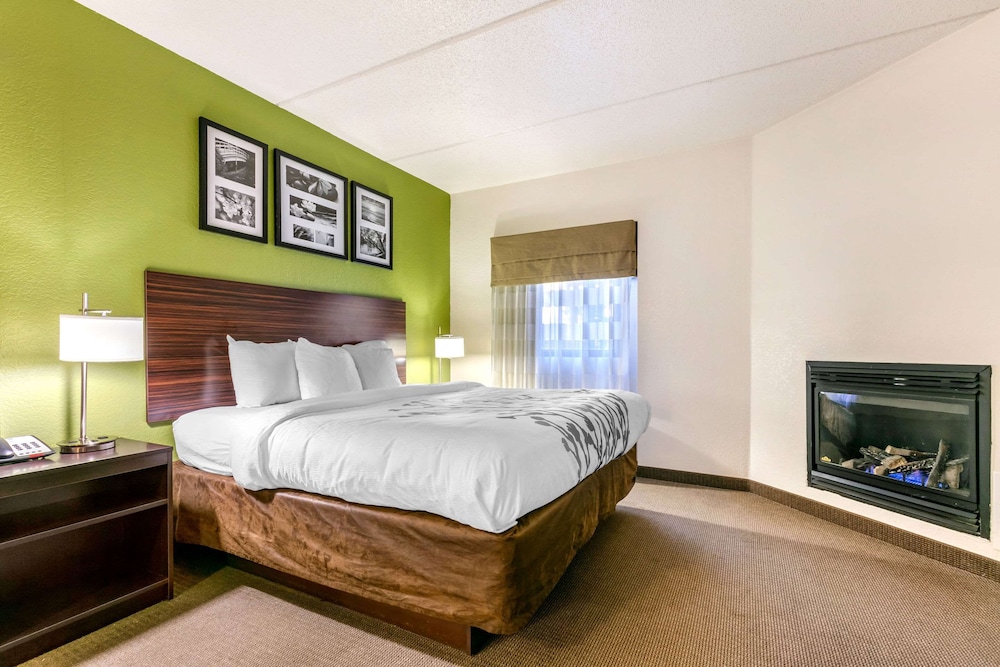 sleep inn and suites near sports world blvd