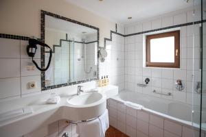 Rennrad- & Triathlonhotel Jakob,Fuschl Am See>>Bad Ischl,4 star