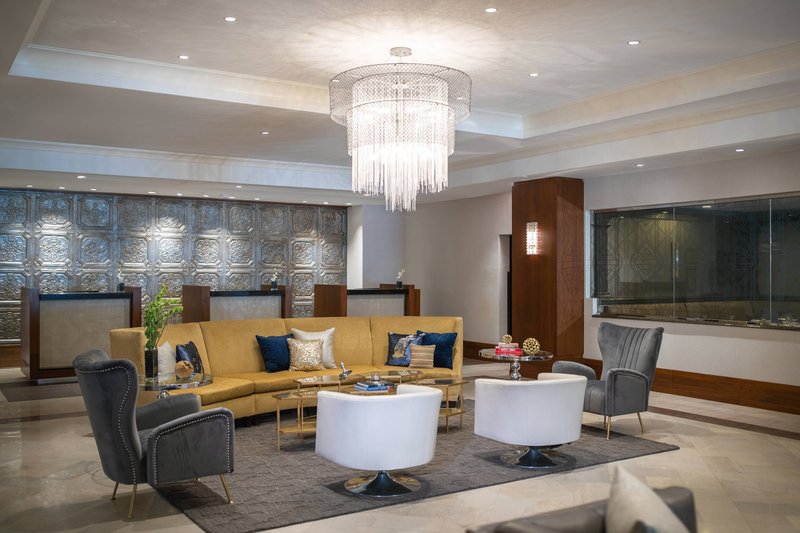 renaissance des moines savery hotel