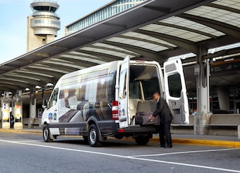 fairfield inn and suites by marriott montreal airport