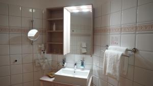 Landhotel Dreiklang,Henstedt-Ulzburg>>Hamburg,4 star