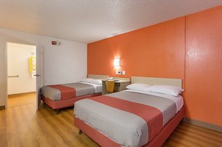 motel 6 baton rouge la southeast