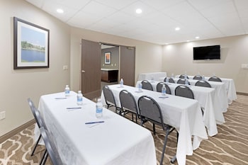 comfort inn and suites