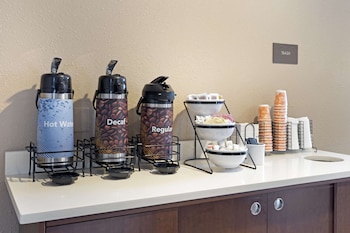 comfort inn and suites