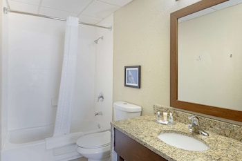 comfort inn and suites
