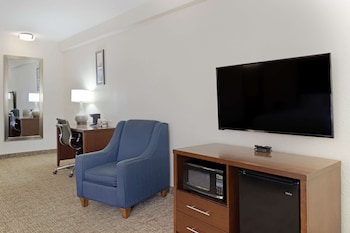 comfort inn and suites