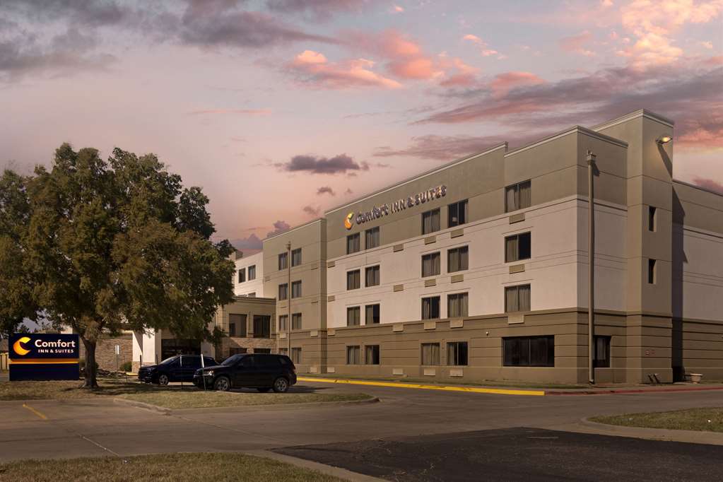 comfort inn and suites