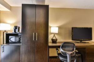 Comfort Inn Windsor,Essex>>Detroit,3 star