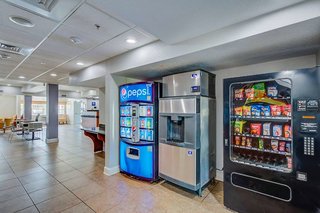 microtel inn and suites by wyndham zephyrhills