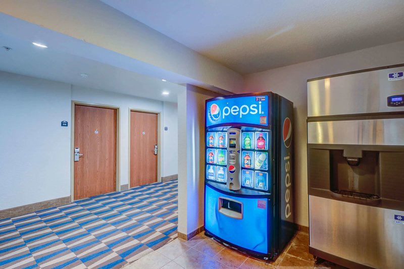 microtel inn and suites by wyndham zephyrhills