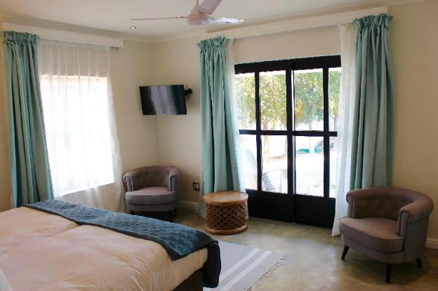 whale rock luxury lodge