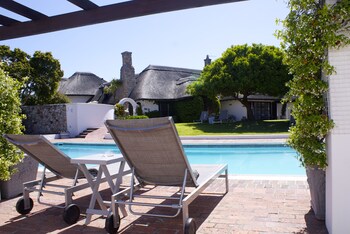 whale rock luxury lodge