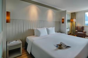 Windsor Plaza Hotel,District 5>>District 1,5 star