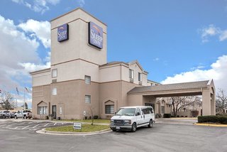 Sleep Inn Kansas City International Airport,May>>Kansas City,3 star