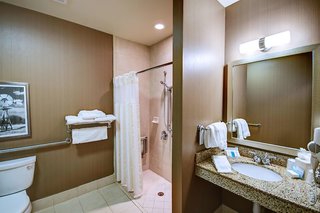 Hilton Garden Inn Granbury,Hood County>>Granbury,3 star