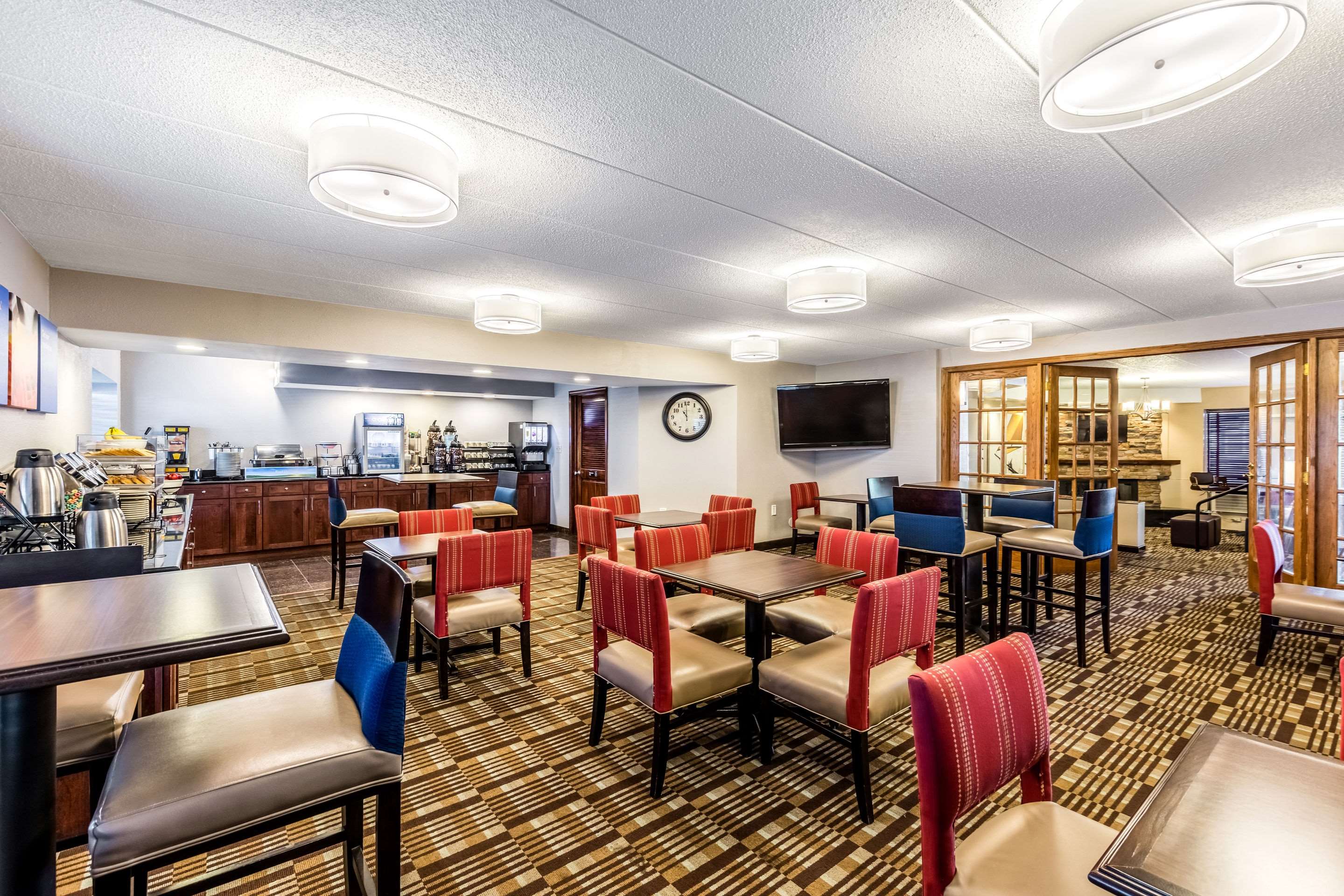 comfort inn grand rapids airport