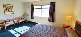 jetpark hotel hamilton airport