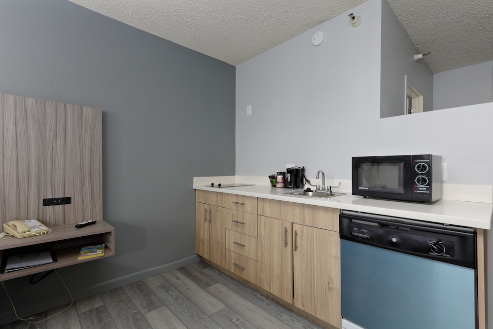 studio 6 suites lake havasu city az