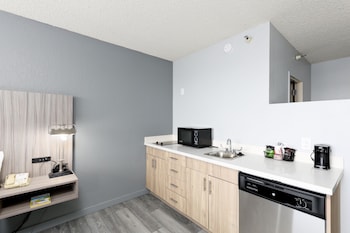 studio 6 suites lake havasu city az