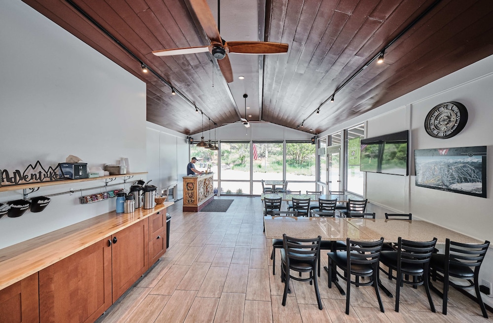 adventure inn durango