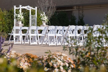 holiday inn east windsor by ihg