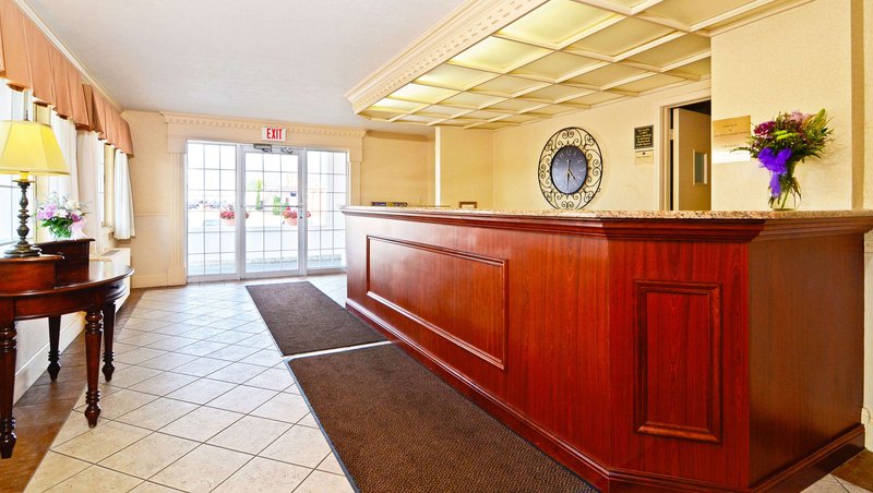 magnuson grand pioneer inn and suites
