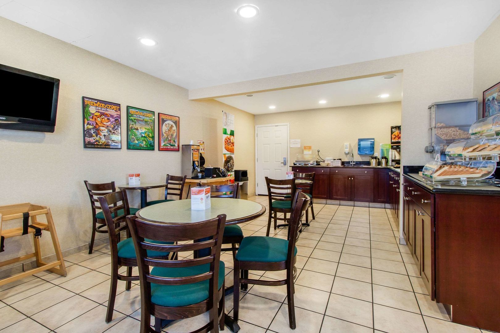 ramada bayside inn and suites eureka