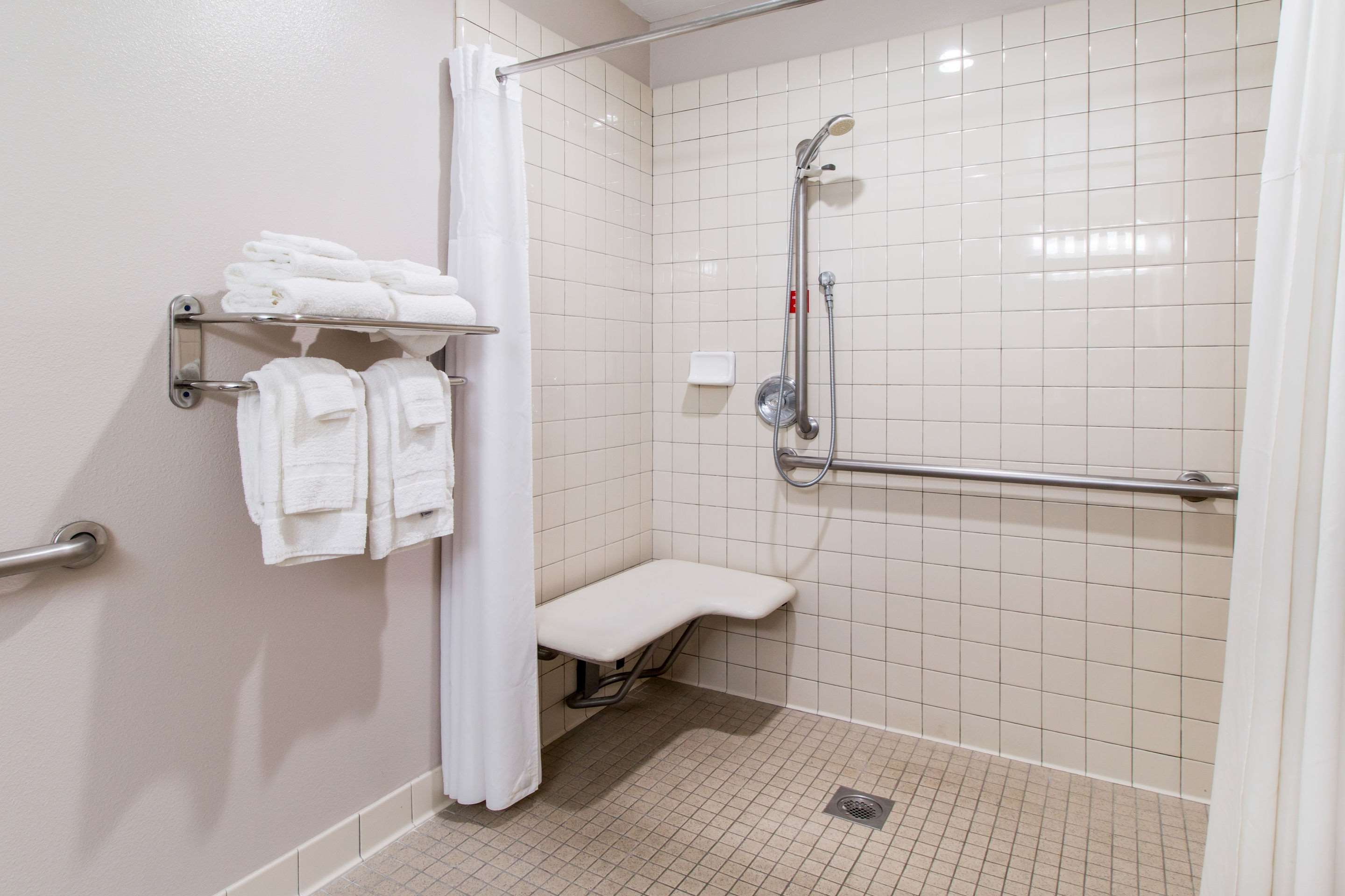 ramada bayside inn and suites eureka