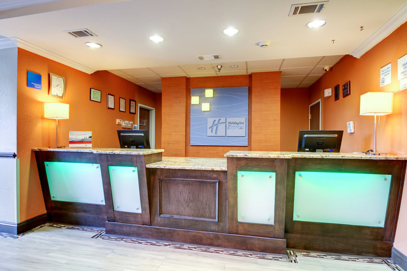 holiday inn express hotel and suites live oak by ihg