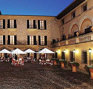 cas comte suites and spa adults only