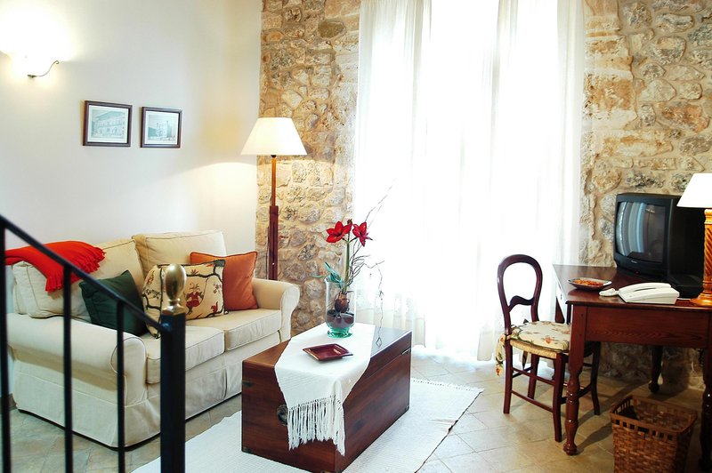 cas comte suites and spa adults only