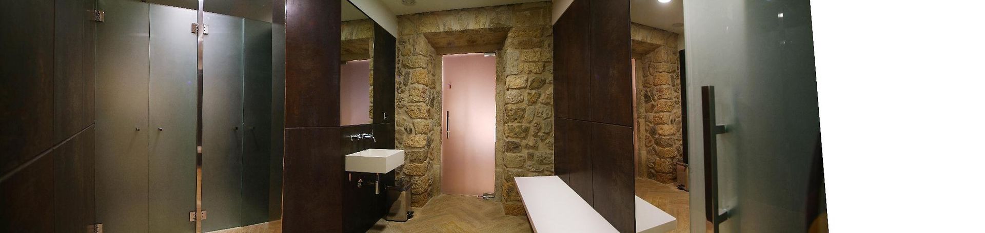 cas comte suites and spa adults only